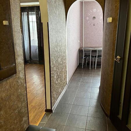 Апартаменты В Самом Центре Прпобеды 90 TTchernihiv Extérieur photo