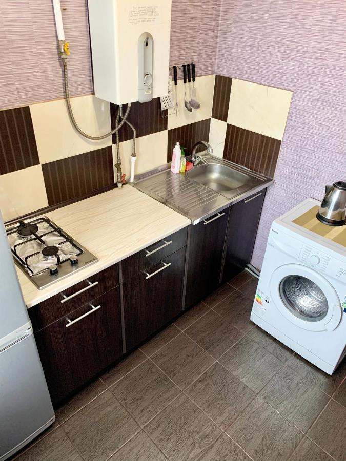 Апартаменты В Самом Центре Прпобеды 90 TTchernihiv Extérieur photo